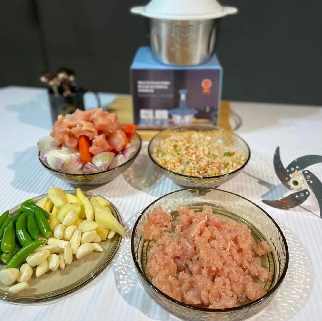 4 Blades Push Chopper with Stainless Steel Bowl